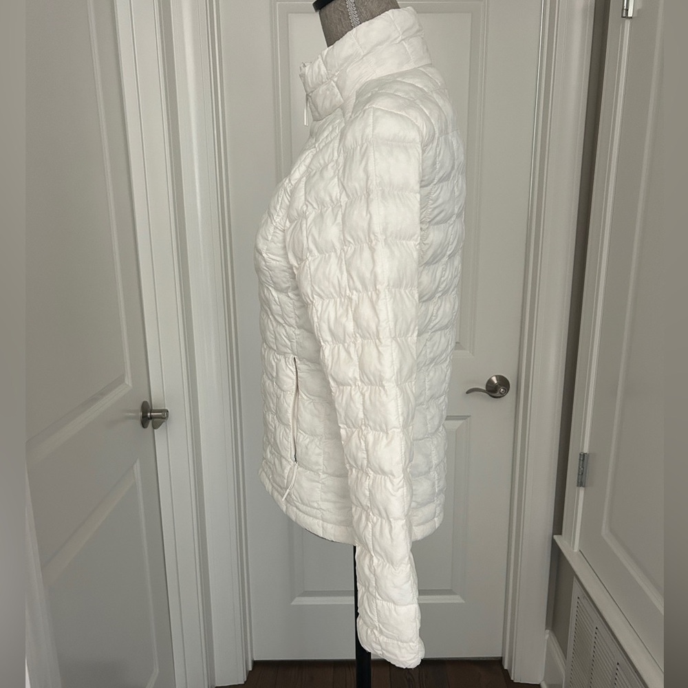 The North Face Women’s Thermoball Gardenia White Eco Zip Up Jacket Size Small - Picture 12 of 16